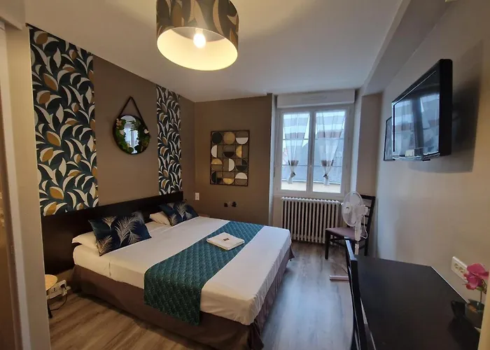 Hotel Saint Francois Precigne Soiree Etape Sur Demande Proche Sable-Sur-Sarthe